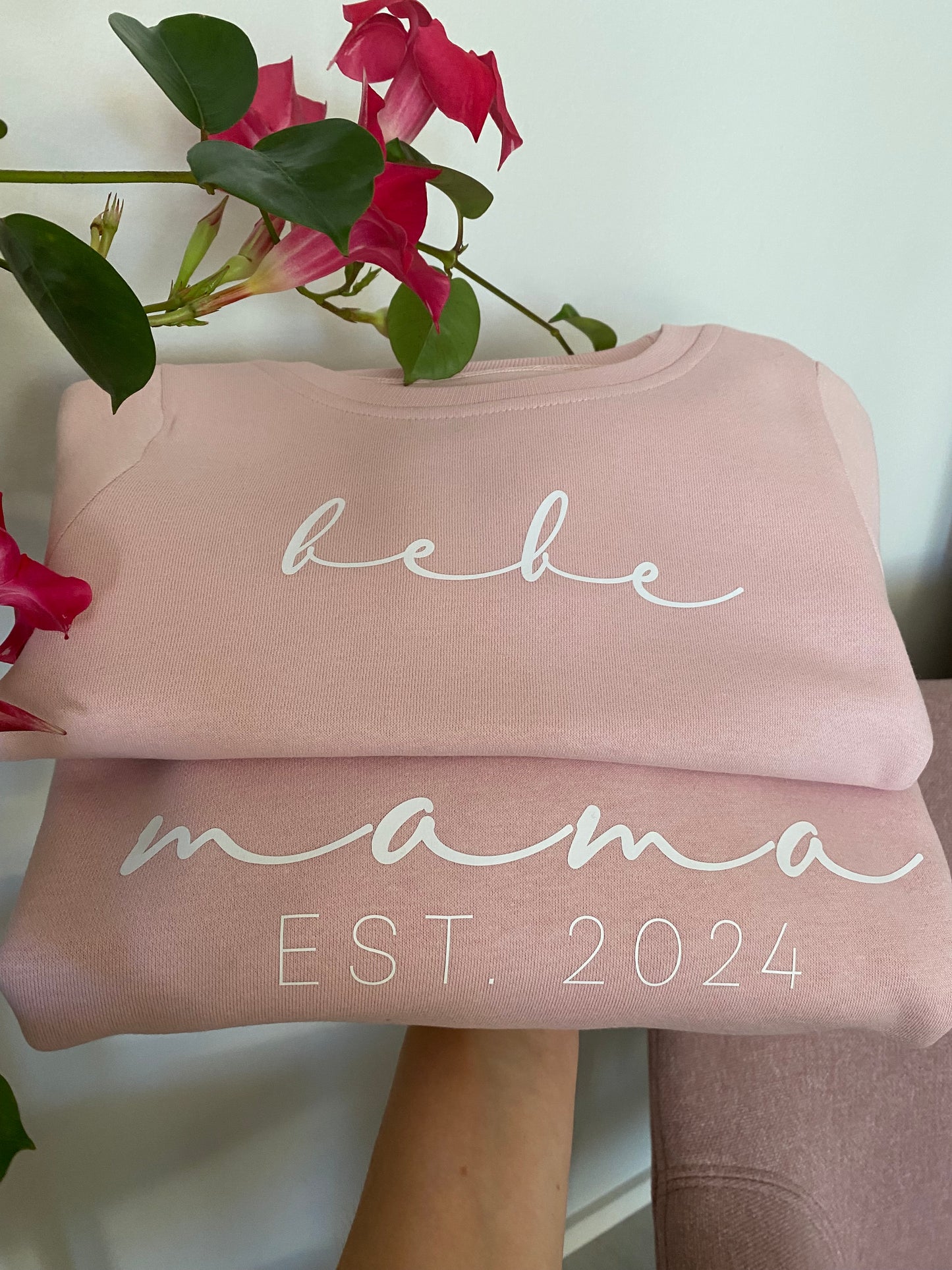 Collegepaita Mama - Soft Pink