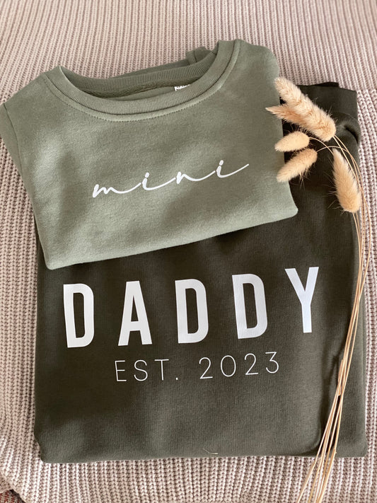 Collegepaita Daddy - Olive